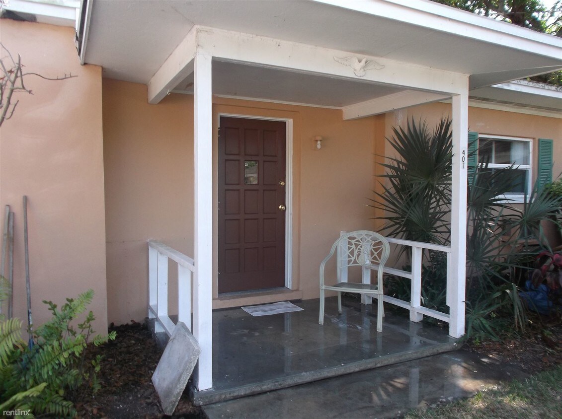 Building Photo - 407 1st Ave NE