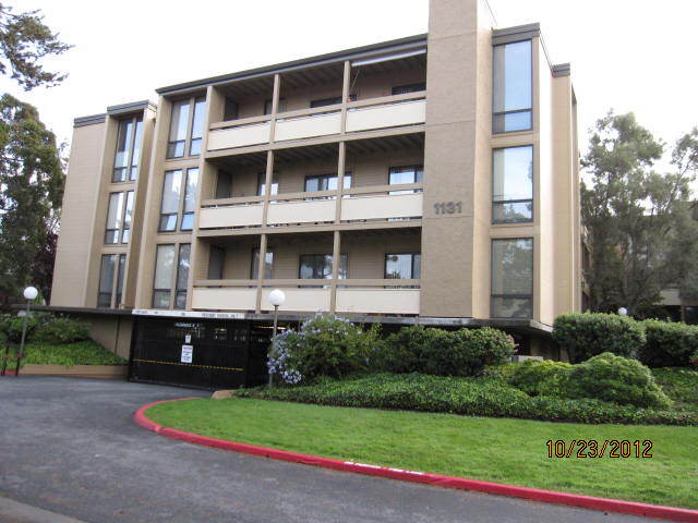 Foto del edificio - 1131 Compass Ln