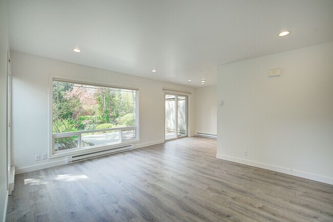 Foto del edificio - 2Bd/1Ba Issaquah Duplex