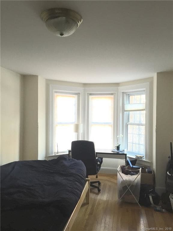 Building Photo - 40 Lynwood Pl