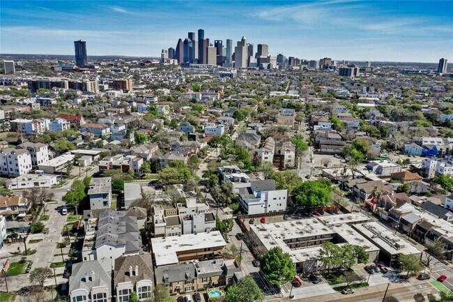 Foto del edificio - 1418 Vermont St