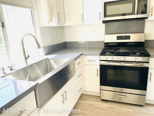 Building Photo - 2 br, 2 bath House - 16510 Dundee Ct. #89