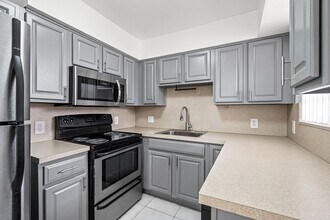 Interior Photo - Bicycle Club Apartments