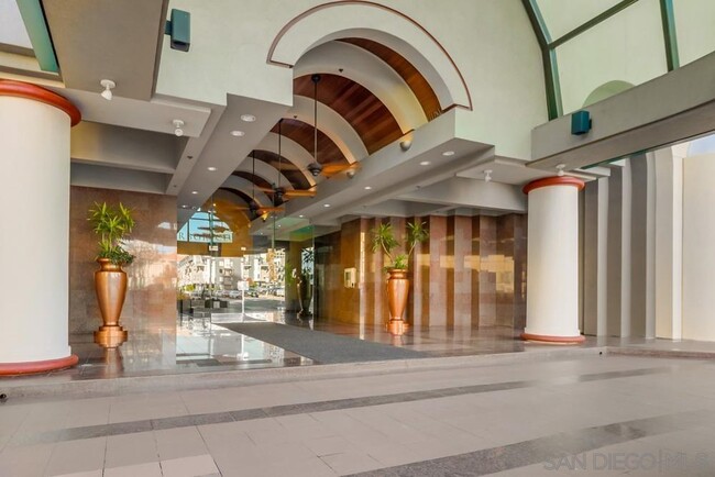 Building Photo - 100 N Harbor Dr
