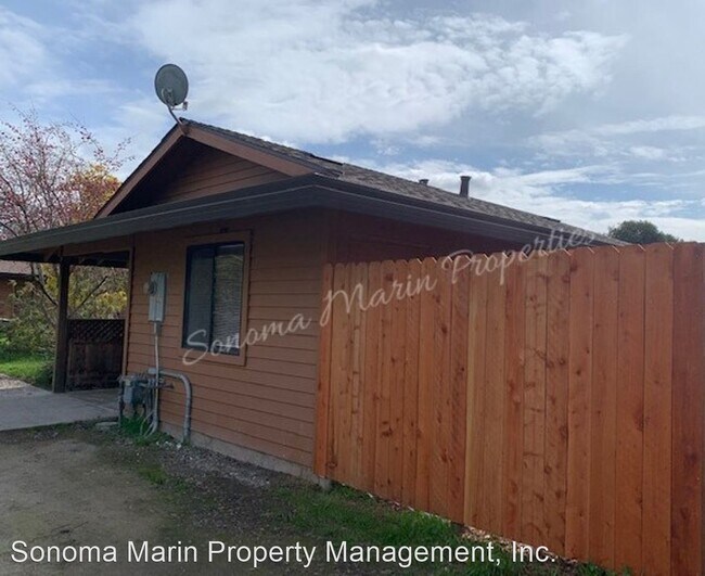 Building Photo - 1 br, 1 bath House - 337 Palm Avenue (Gran...