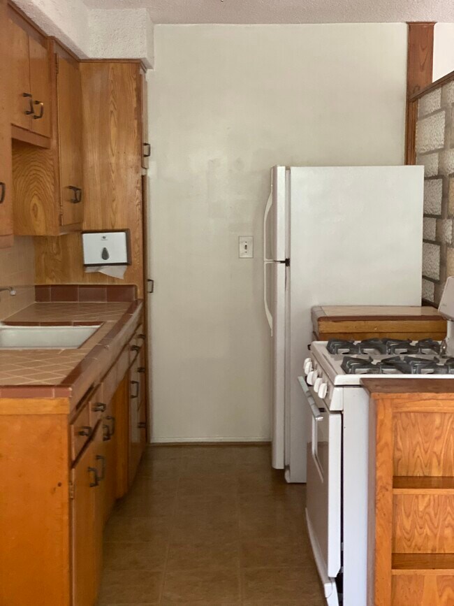 Foto del edificio - 1820 N Edgemont St