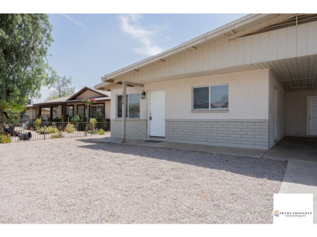 Foto del edificio - Discover the Allure of this Chandler 2/1 A...