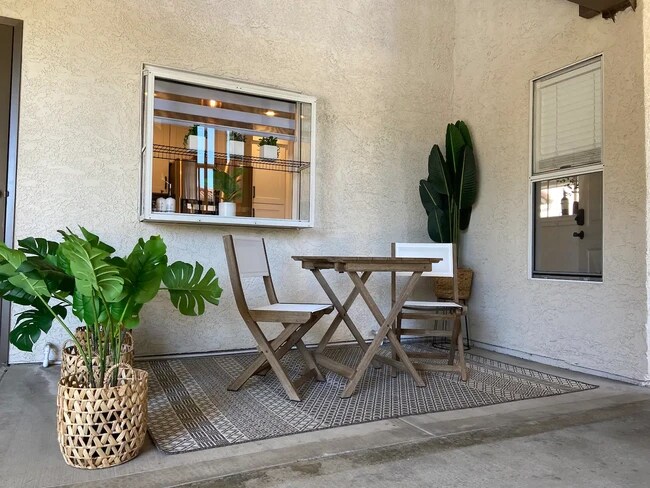 Front Patio_Entry - 48 Corniche Dr