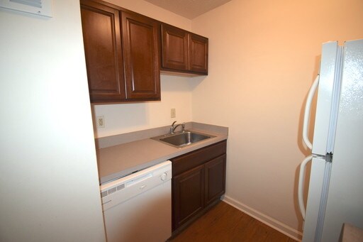 Building Photo - 426 E High St