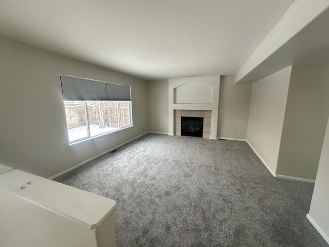 Building Photo - 3159 Heather Glen Dr