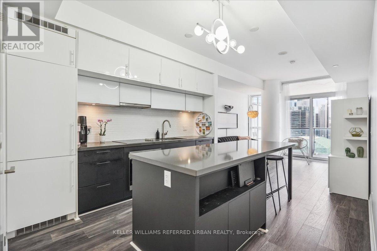 Photo principale - 8-2608 Mercer St