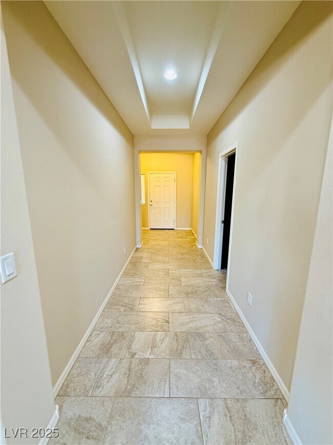 Building Photo - 4317 La Romita St