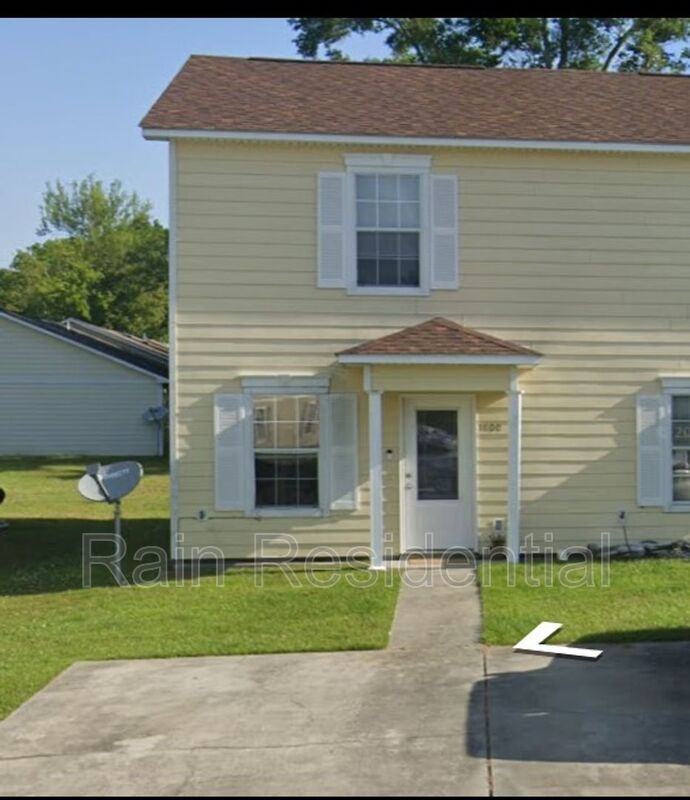 Primary Photo - 1000 Middle Ln