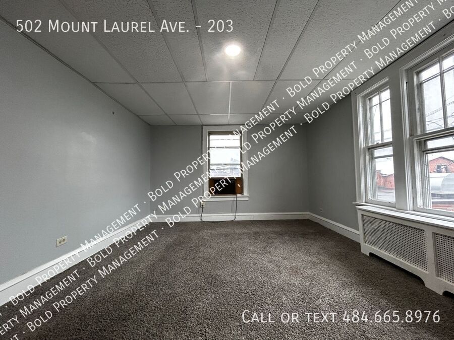 Primary Photo - 502 Mount Laurel Rd