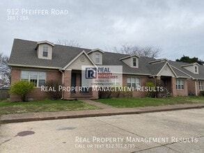 Building Photo - 912 Pfeiffer Rd