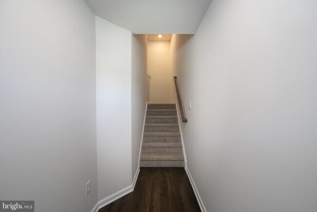 Foto del edificio - 495 Monte Farm Rd