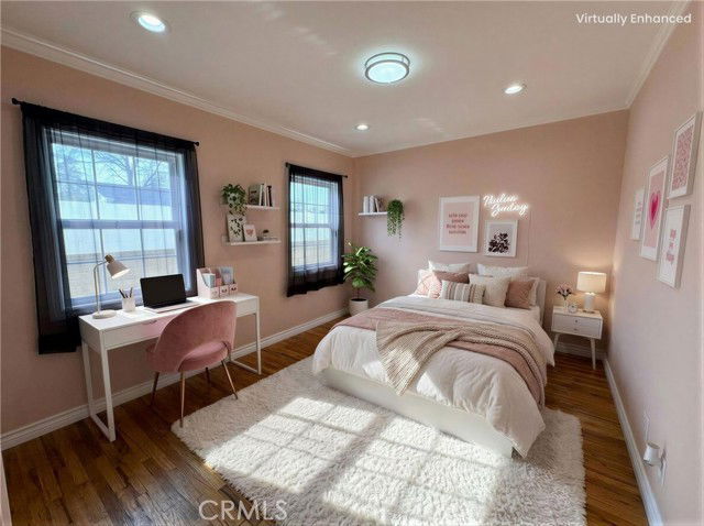 Foto del edificio - 7502 Balcom Ave