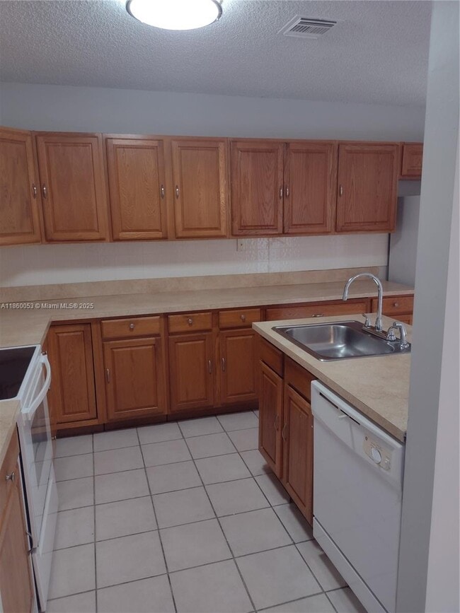 Foto del edificio - 2311 SW 83rd Ave
