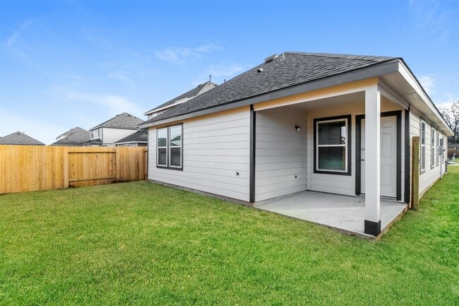 Building Photo - 13453 Musky Dr