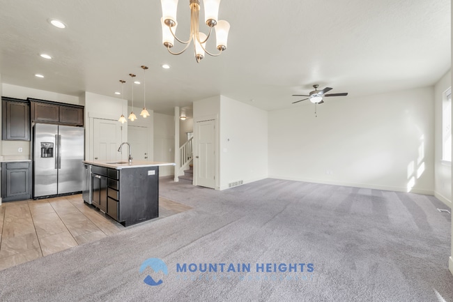 Photo - 607 Sawback Ln Townhome