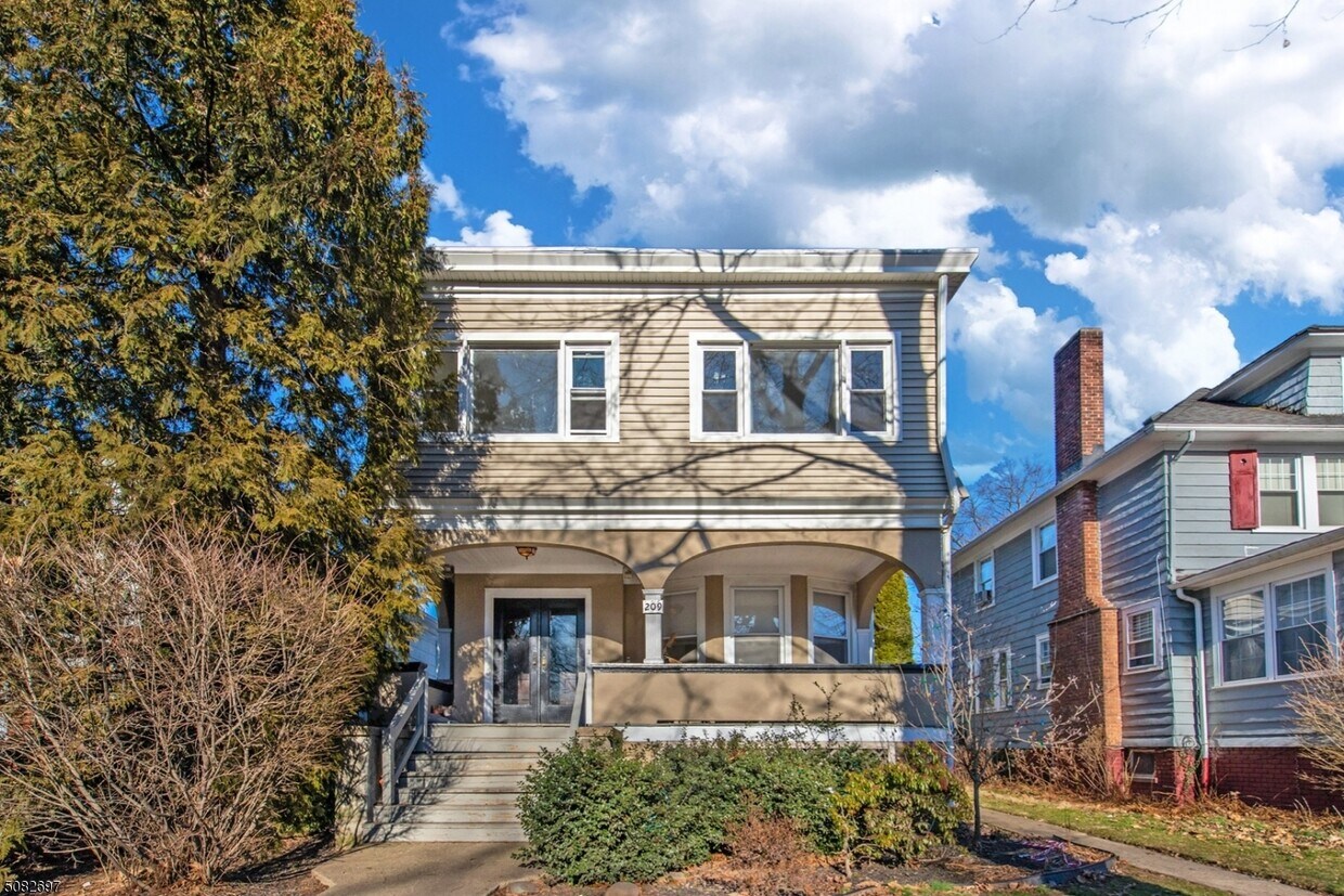 209 Montague Pl, South Orange, NJ 07079 Apartment for Rent in South