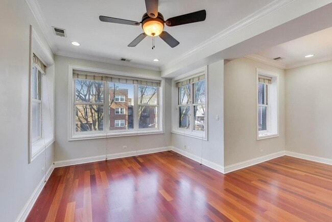 Foto del edificio - 4331 N Sacramento Ave