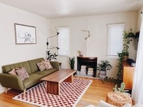 Building Photo - 919 Medio Rd Building Photo - 919 Medio Rd