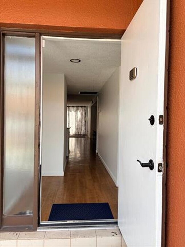 Foto del edificio - 1641 Fairway Rd