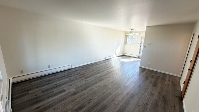 Foto del edificio - 1100 Harvard Wy