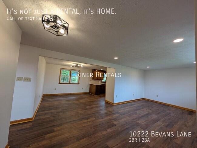 Foto del edificio - 10222 Bevans Ln