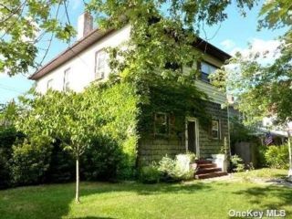Primary Photo - 249 E Walnut St