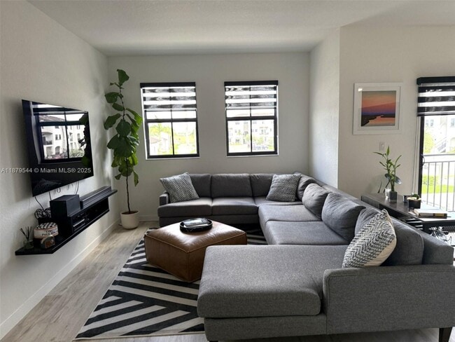 Foto del edificio - 15560 SW 136th St