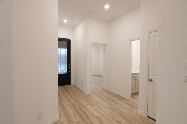 Foto del edificio - 2511 Chestnut Oak Cir