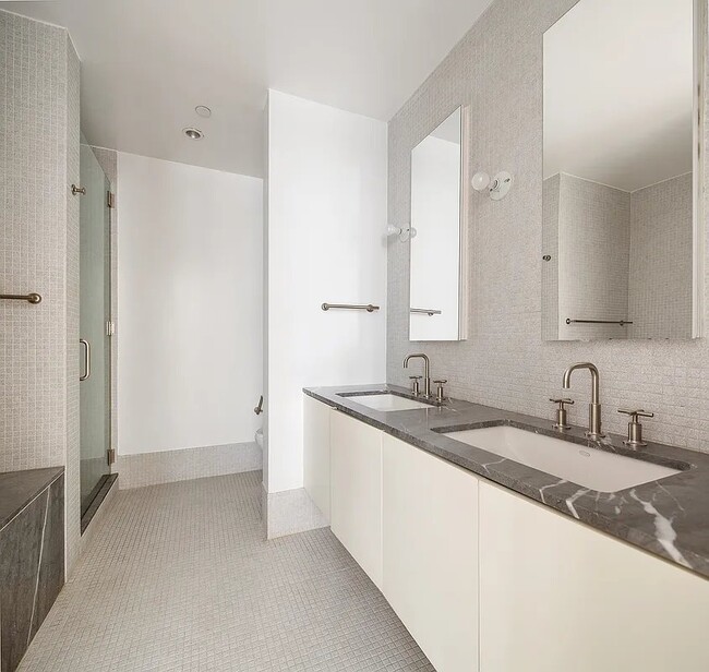 Building Photo - 210 Lafayette St