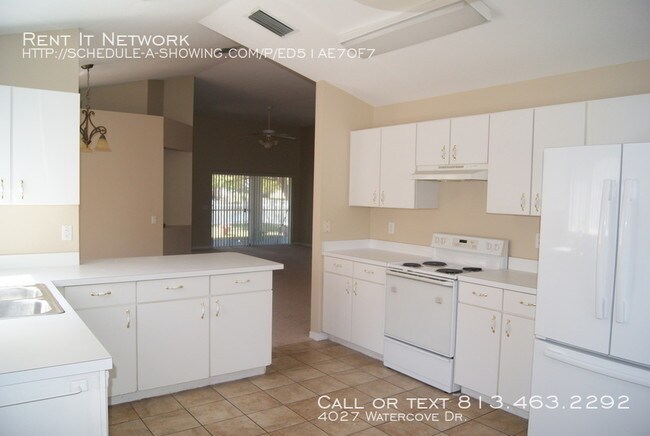 Building Photo - 4027 Watercove Dr