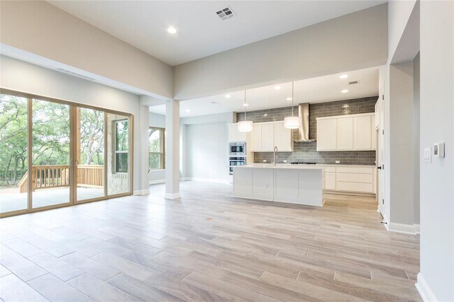 Building Photo - 6913 Agrigento Dr