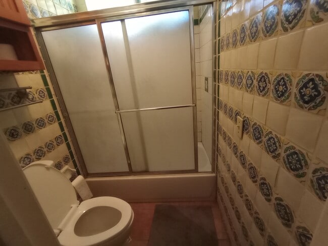 Foto del edificio - 202 Armstrong Dr