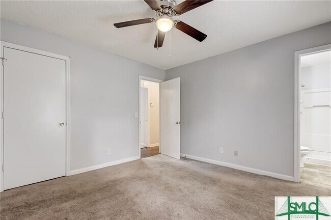 Foto del edificio - 160 Laurelwood Dr