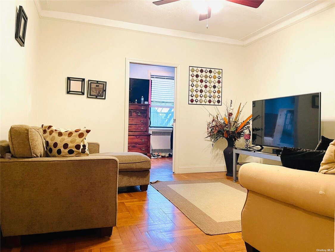Foto principal - 31-31-31-54 54th St