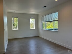 Building Photo - 2084 Landen Ln