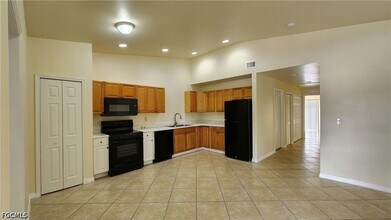 Building Photo - 2118 Snead Dr