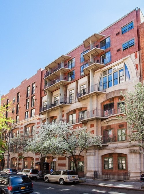Building Photo - 210-220 East 22nd Street