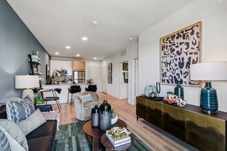 Building Photo - The Ridge at Lakeline