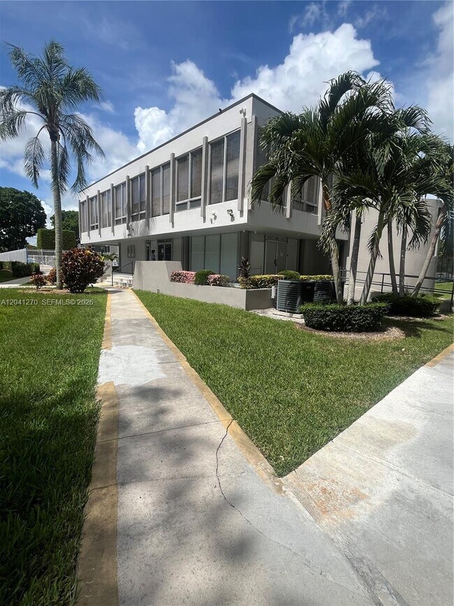 Foto del edificio - 14170 SW 84th St