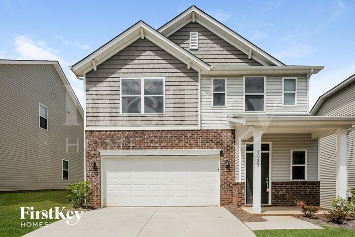 Foto principal - 9022 Evans Woods Dr