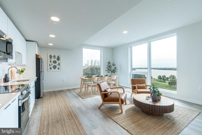 Building Photo - 1130 N Delaware Ave