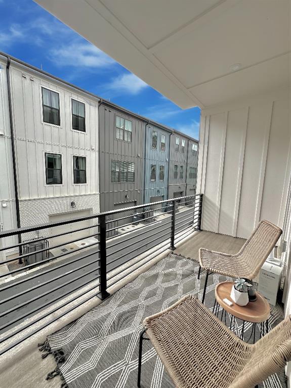 Building Photo - 192 Chestnut Cir