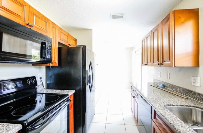 Building Photo - 1672 W Breezy Ln