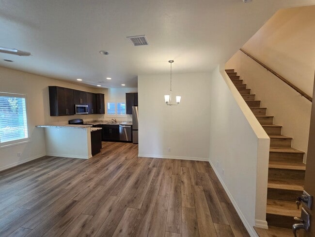 Building Photo - Beautiful, Newly-Built, Townhouse w/A/C & ...