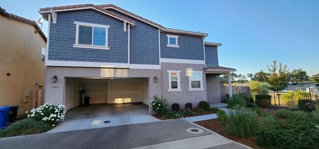 Foto del edificio - 162 Sweetwater Ln